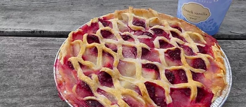 Apple and blackberry pie